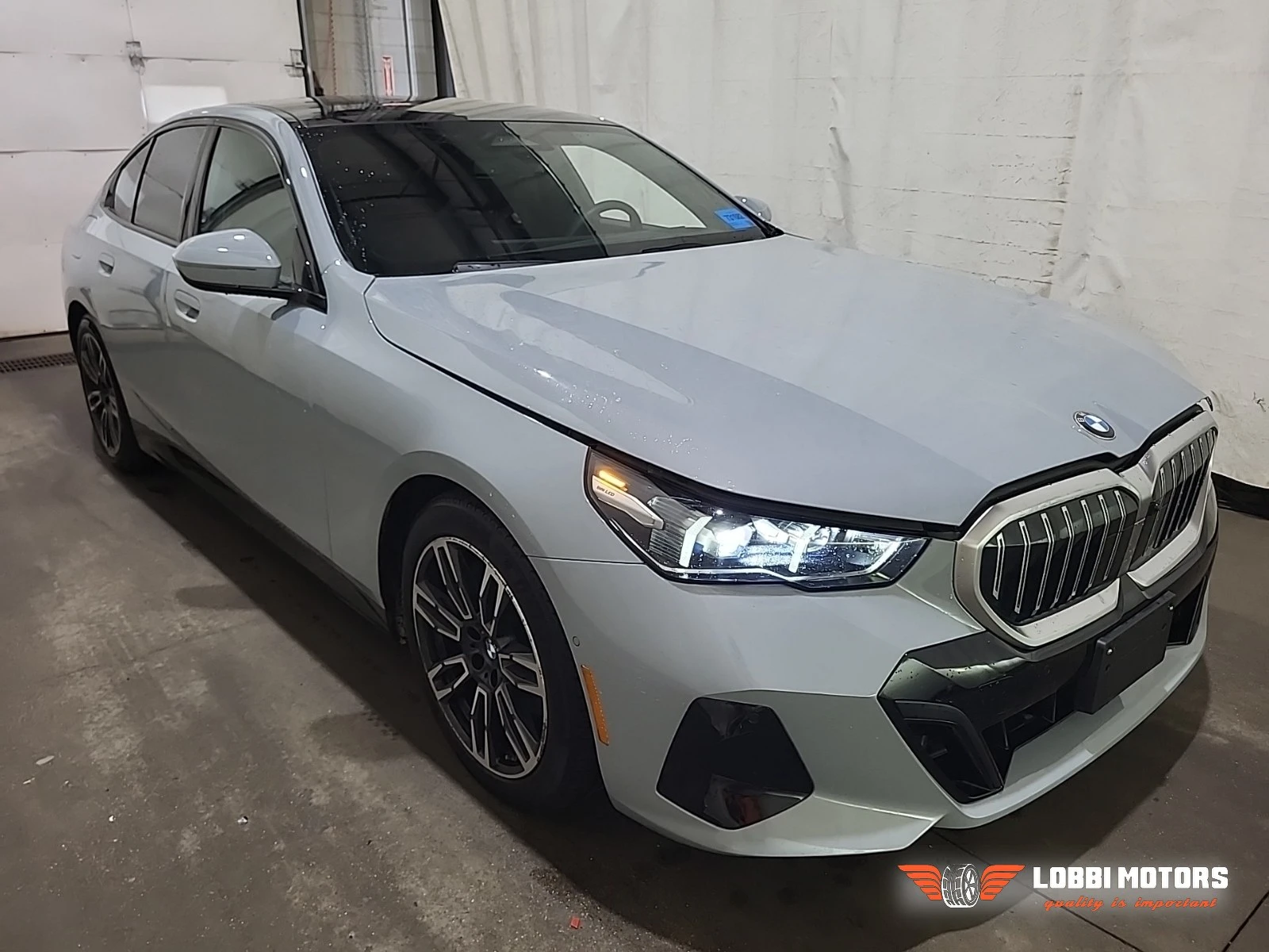 BMW 530, снимка 2 - Автомобили и джипове - 56069736
