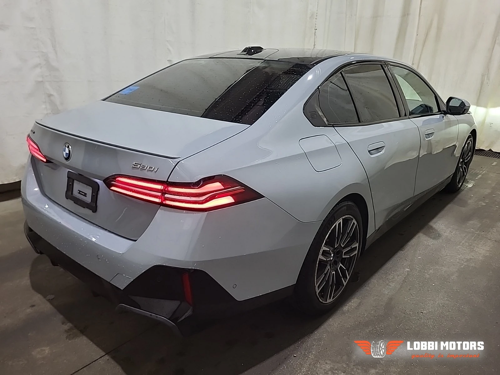 BMW 530, снимка 3 - Автомобили и джипове - 56069736