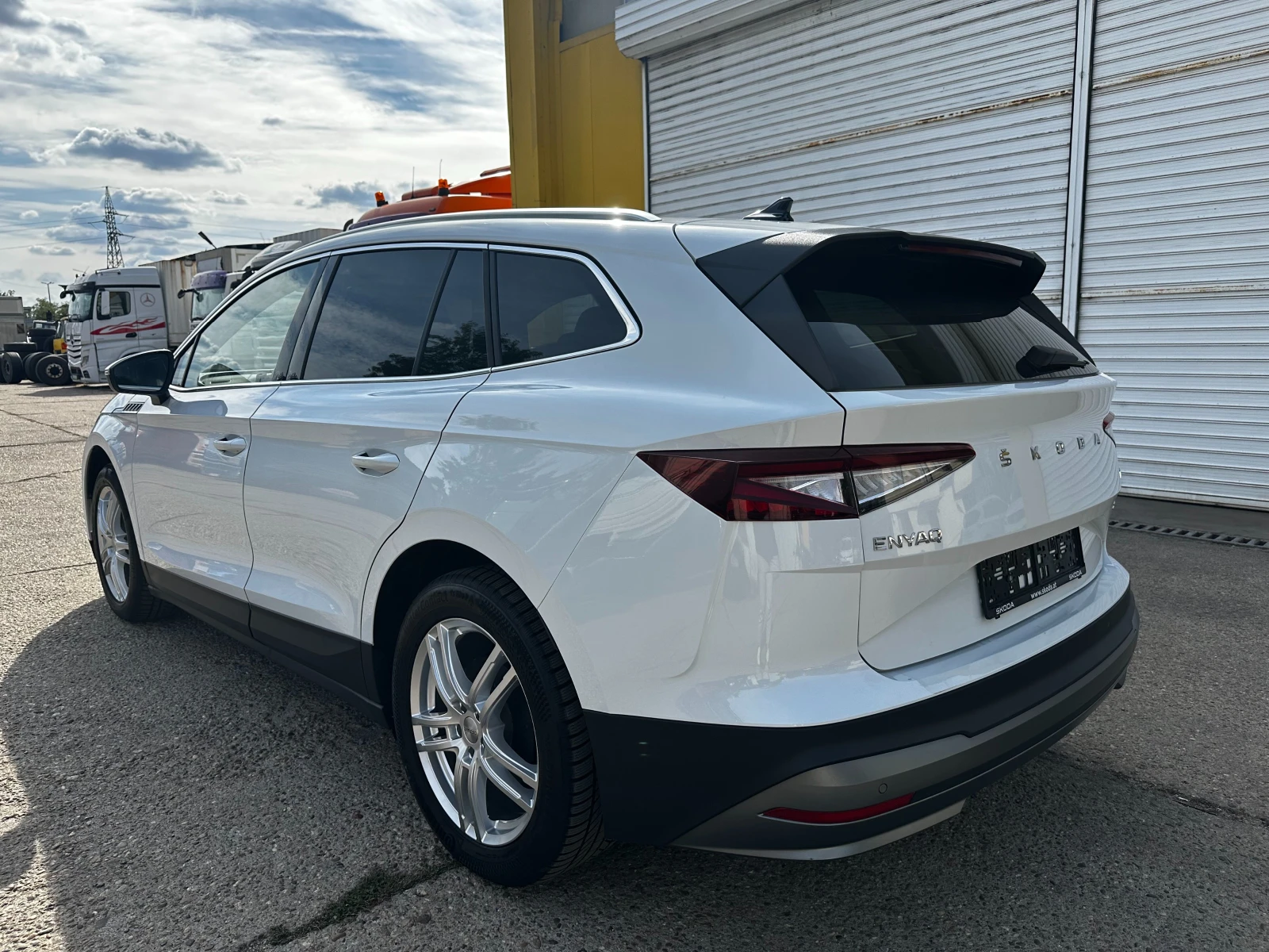Skoda Enyaq ENYAQ 80, снимка 5 - Автомобили и джипове - 56224544