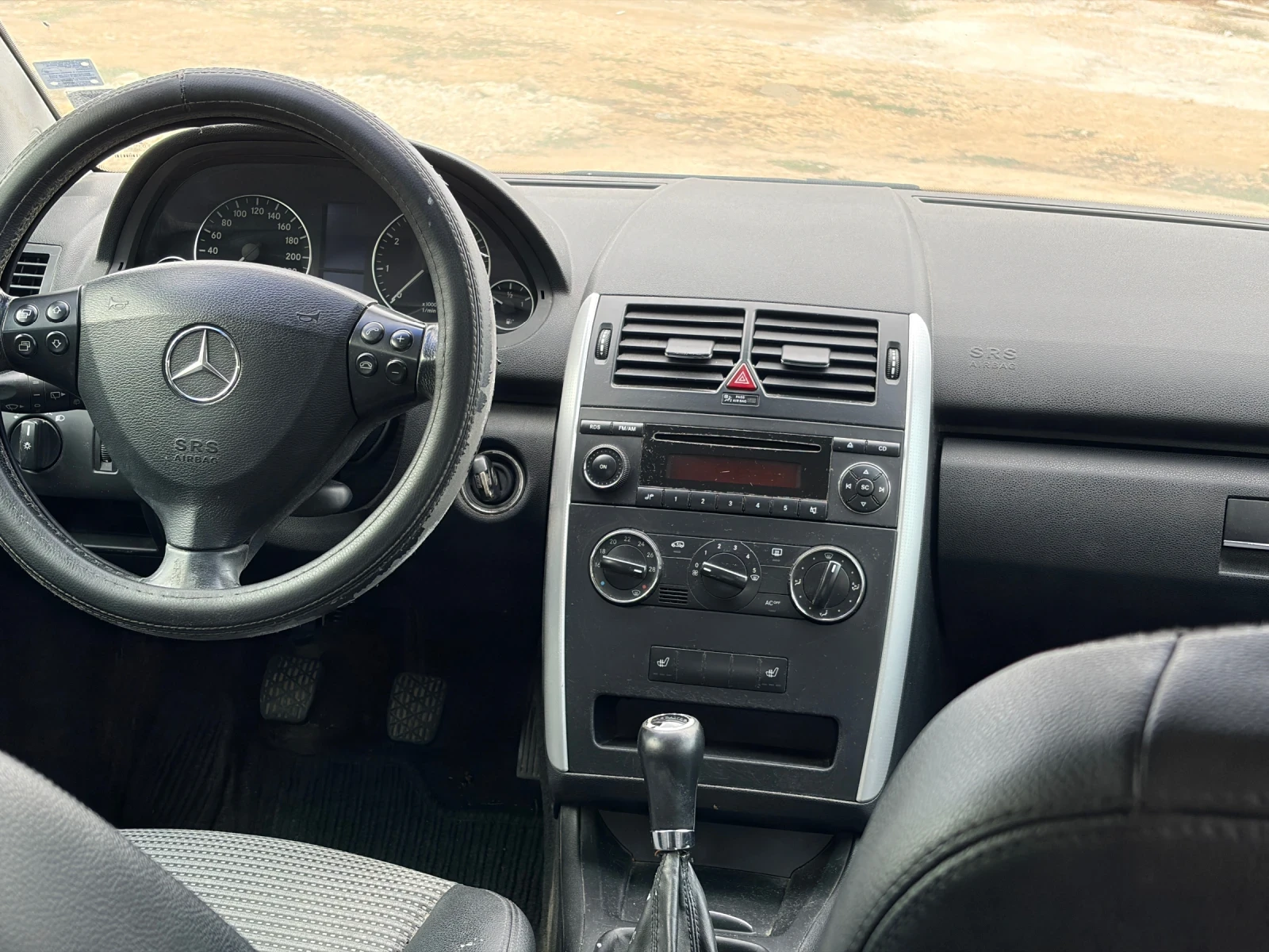 Mercedes-Benz A 150 1.5 i, снимка 11 - Автомобили и джипове - 56246250