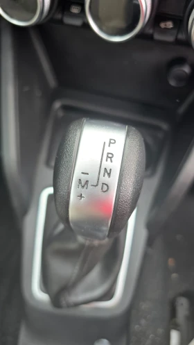 Dacia Duster 2.0i 16V 4x4, снимка 12