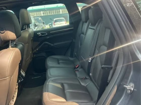 Porsche Cayenne AWD* PANORAMA* ПОДГРЕВ* КАМЕРА* КРАЙНА ЦЕНА* , снимка 12