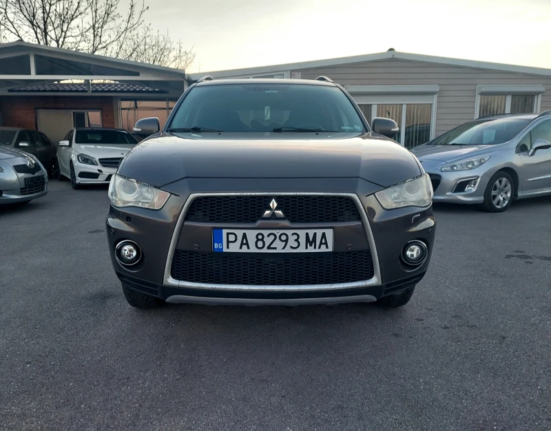 Mitsubishi Outlander 2.2D 7 МЕСТА  FULL, снимка 1 - Автомобили и джипове - 48117801