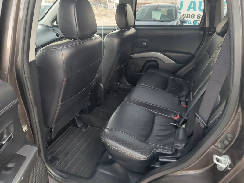 Mitsubishi Outlander 2.2D 7 МЕСТА  FULL, снимка 10 - Автомобили и джипове - 48117801