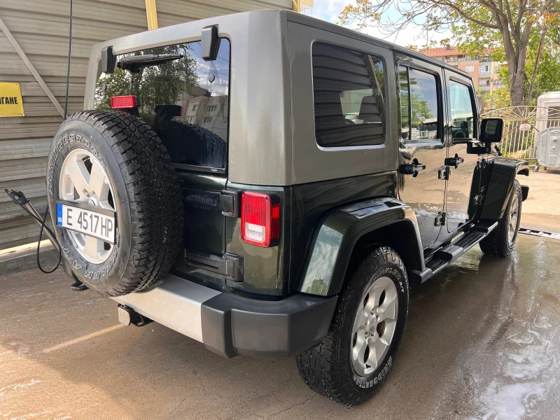 Jeep Wrangler Unlimited Sahara 3.8, снимка 2 - Автомобили и джипове - 51408354