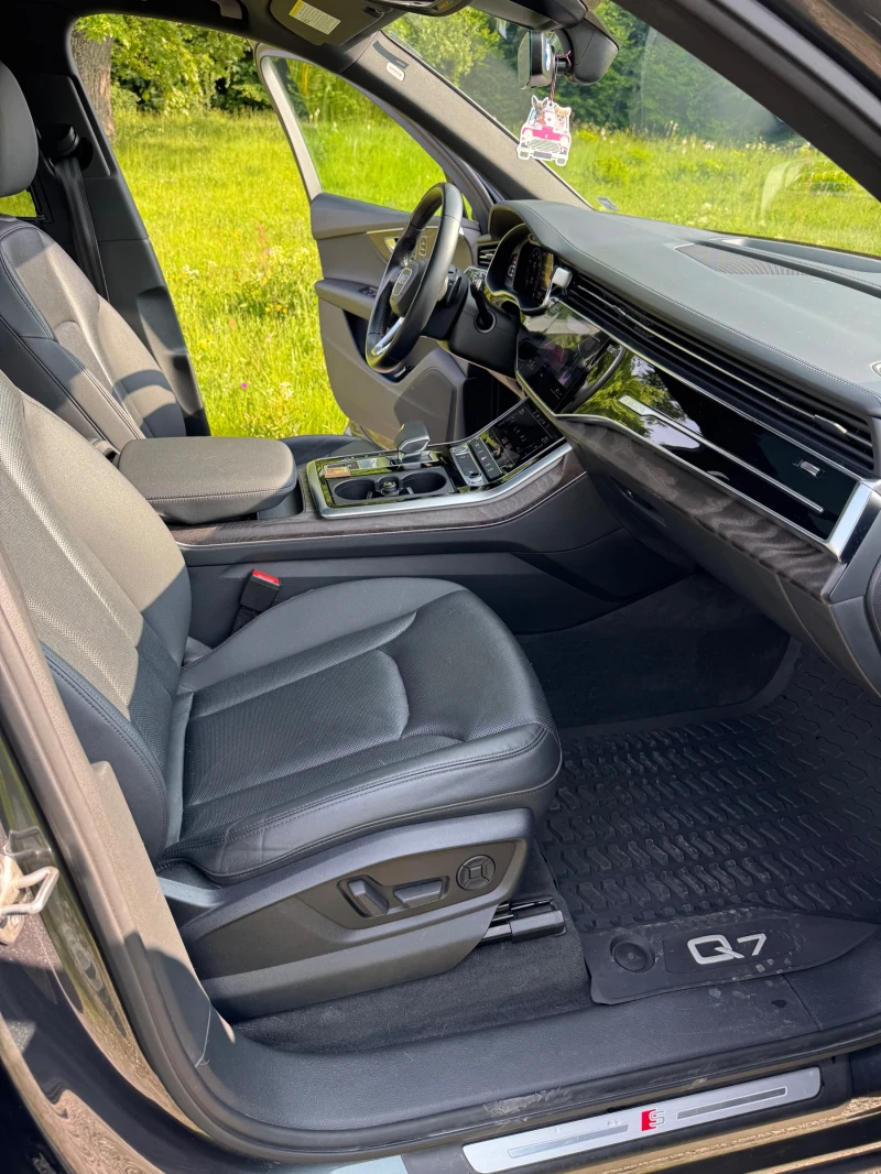 Audi Q7 55TFSI Progressiv S-line Quattro 6+ 1  2 ключа, снимка 12 - Автомобили и джипове - 52310462