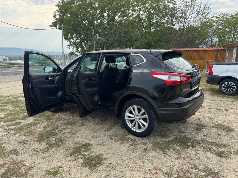 Nissan Qashqai, снимка 8 - Автомобили и джипове - 51702032