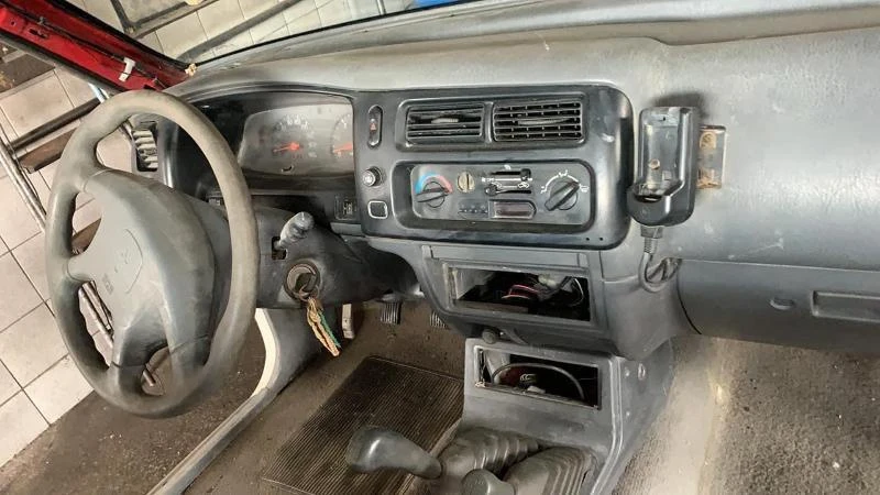 Mitsubishi L200 2.5, снимка 5 - Автомобили и джипове - 28335147