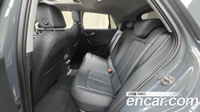 Audi Q2, снимка 12 - Автомобили и джипове - 56081418