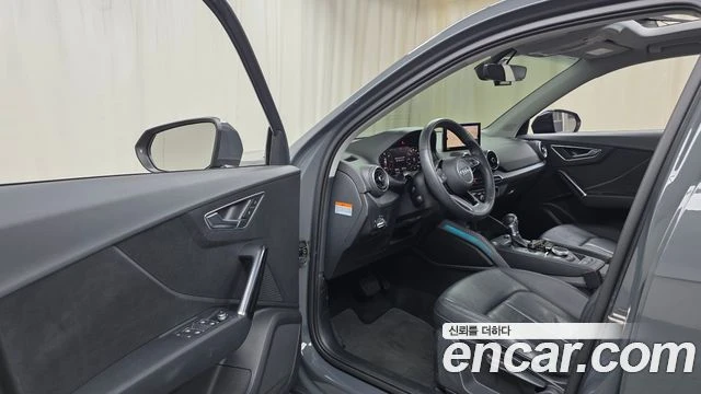 Audi Q2, снимка 10 - Автомобили и джипове - 56081418