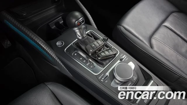 Audi Q2, снимка 9 - Автомобили и джипове - 56081418