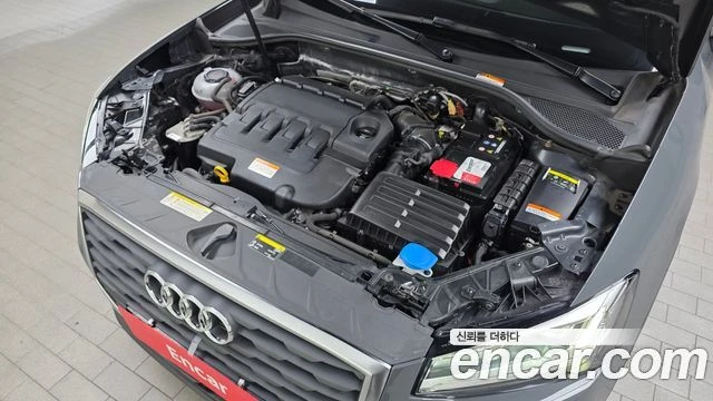 Audi Q2, снимка 6 - Автомобили и джипове - 56081418