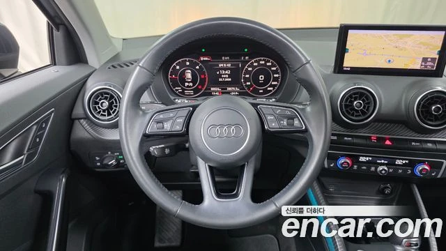 Audi Q2, снимка 14 - Автомобили и джипове - 56081418
