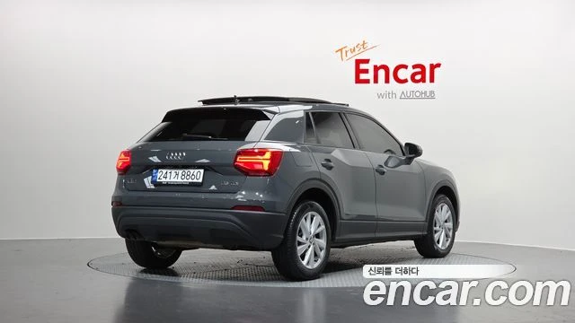 Audi Q2, снимка 2 - Автомобили и джипове - 56081418
