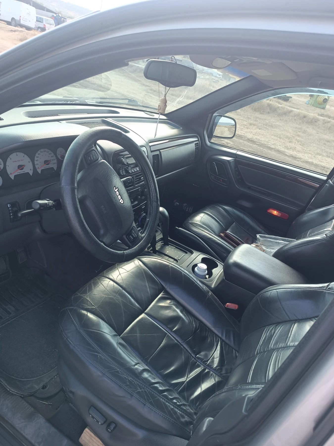 Jeep Grand cherokee 3.1 - изображение 2