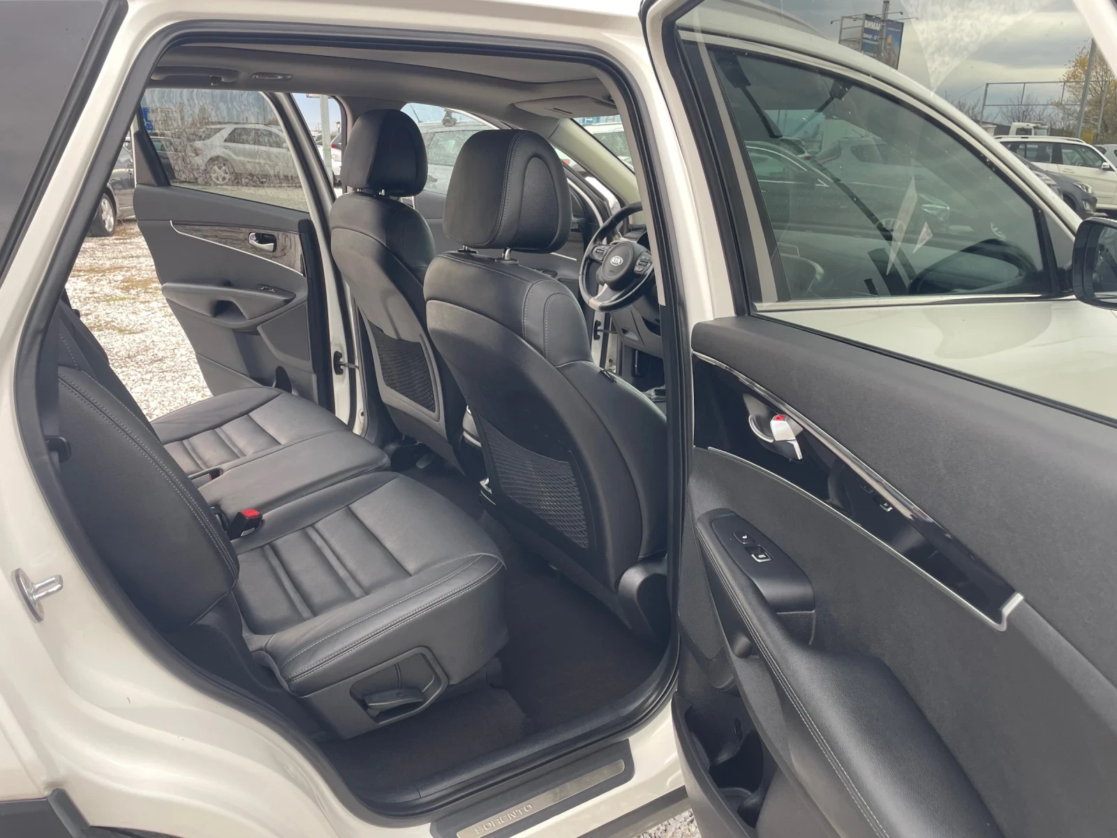 Kia Sorento | Mobile.bg   13