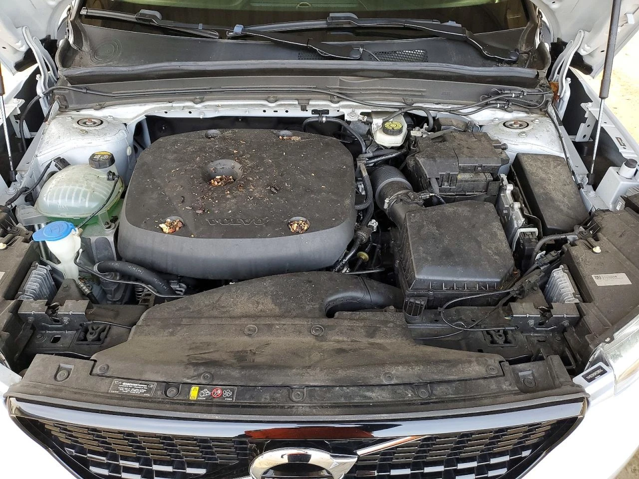 Volvo XC40 T5 R-DESIGN, снимка 11 - Автомобили и джипове - 53825702