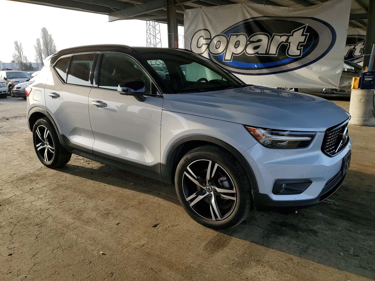 Volvo XC40 T5 R-DESIGN, снимка 3 - Автомобили и джипове - 53825702