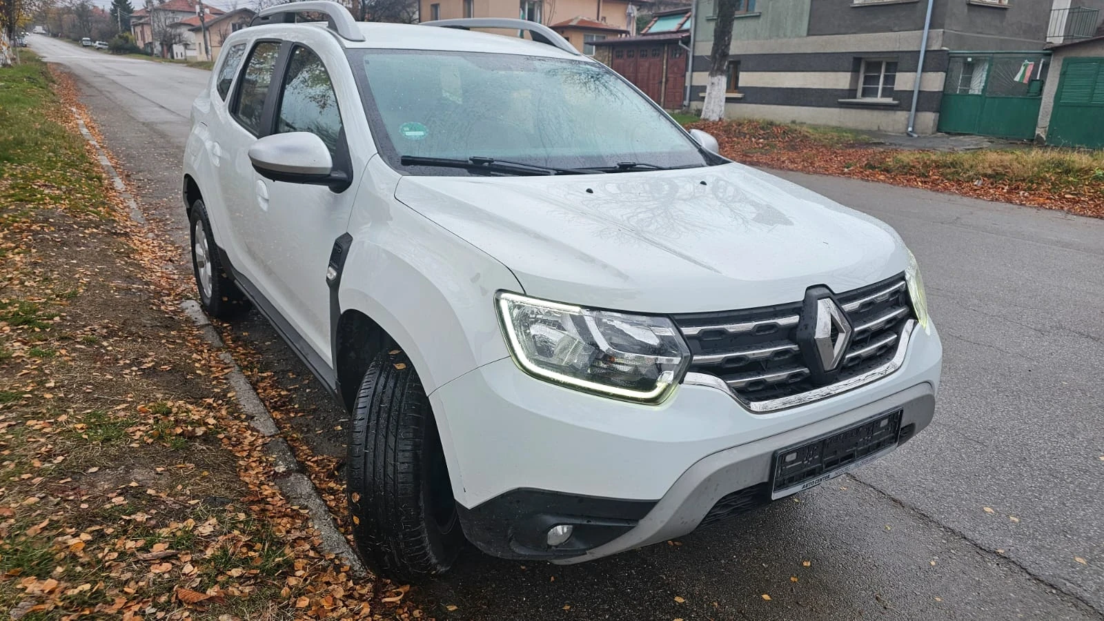 Dacia Duster 2.0i 16V 4x4, снимка 2 - Автомобили и джипове - 53905758