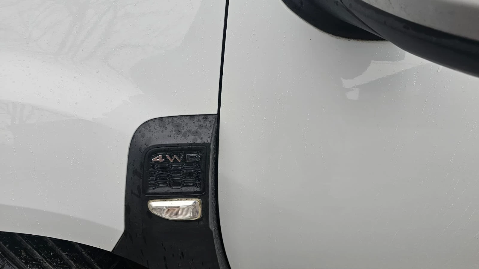 Dacia Duster 2.0i 16V 4x4, снимка 14 - Автомобили и джипове - 53905758