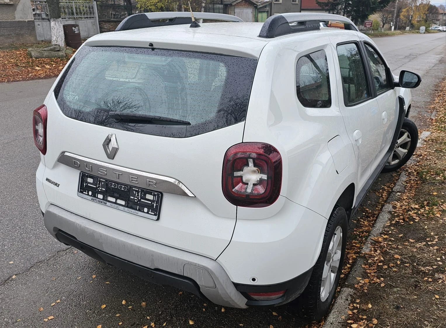 Dacia Duster 2.0i 16V 4x4, снимка 3 - Автомобили и джипове - 53905758