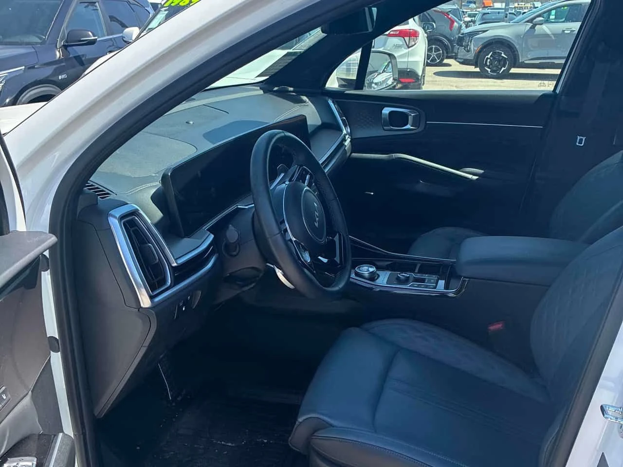 Kia Sorento * SX * PANO* KEYLESS* ПОДГРЕВ* , снимка 5 - Автомобили и джипове - 54321209