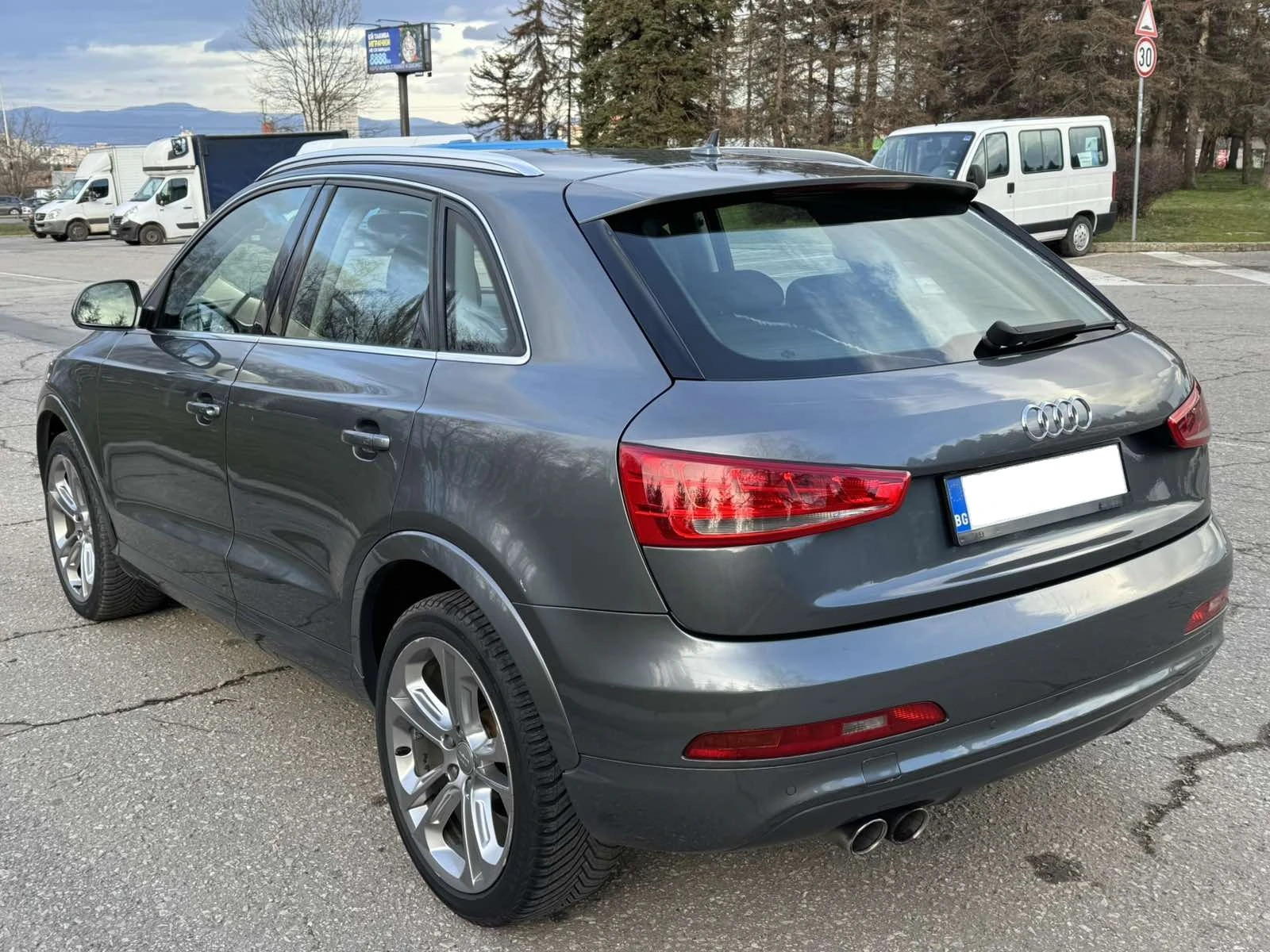 Audi Q3 2.0 TDI (177 Hp) quattro S tronic * История* ВИДЕО, снимка 5 - Автомобили и джипове - 54910620