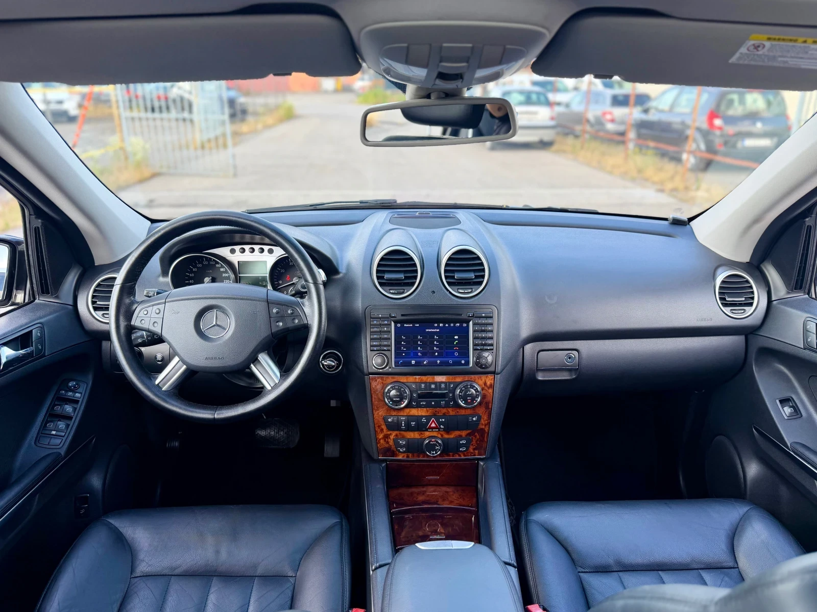 Mercedes-Benz ML 500 AMG PAKET Car Play Като нов 203хил км 306к.с, снимка 12 - Автомобили и джипове - 55062730