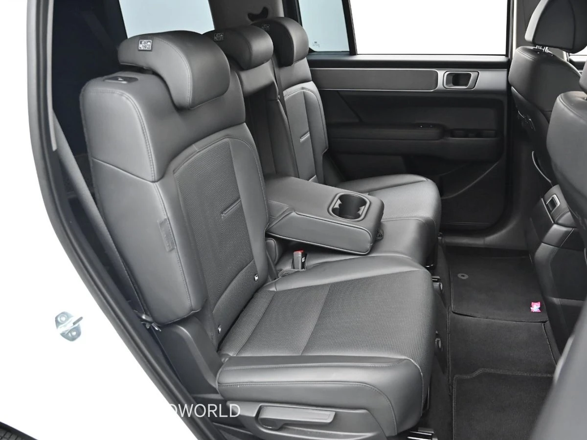 Hyundai Santa fe 2.5* KEYLESS* ПОДГРЕВ ВОЛАН* КРАЙНА ЦЕНА, снимка 12 - Автомобили и джипове - 55245672