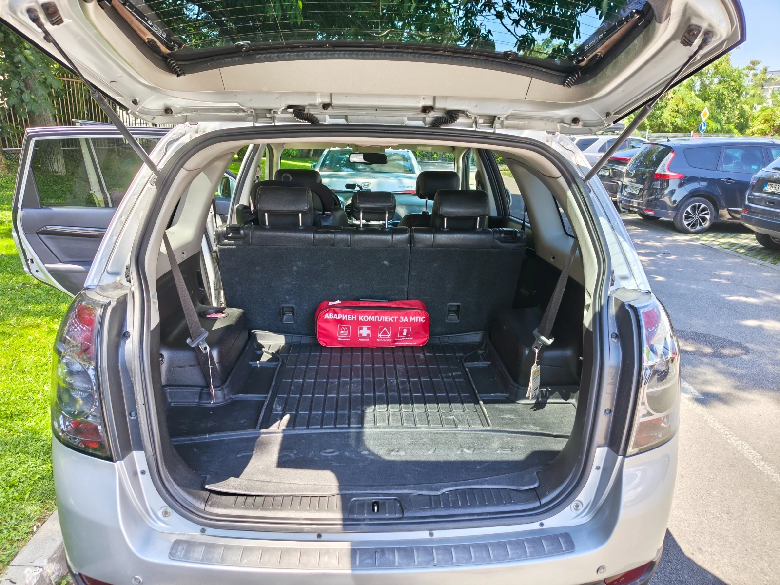 Chevrolet Captiva LTZ 2.2 Diesel, снимка 12 - Автомобили и джипове - 55422174