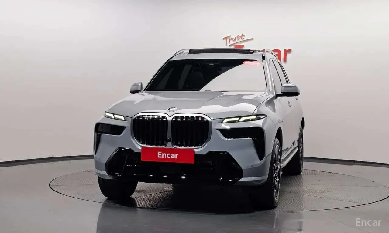 BMW X7 * xDrive 40i M Sport* HEADUP * ВЪЗДУШНО , снимка 3 - Автомобили и джипове - 55564863