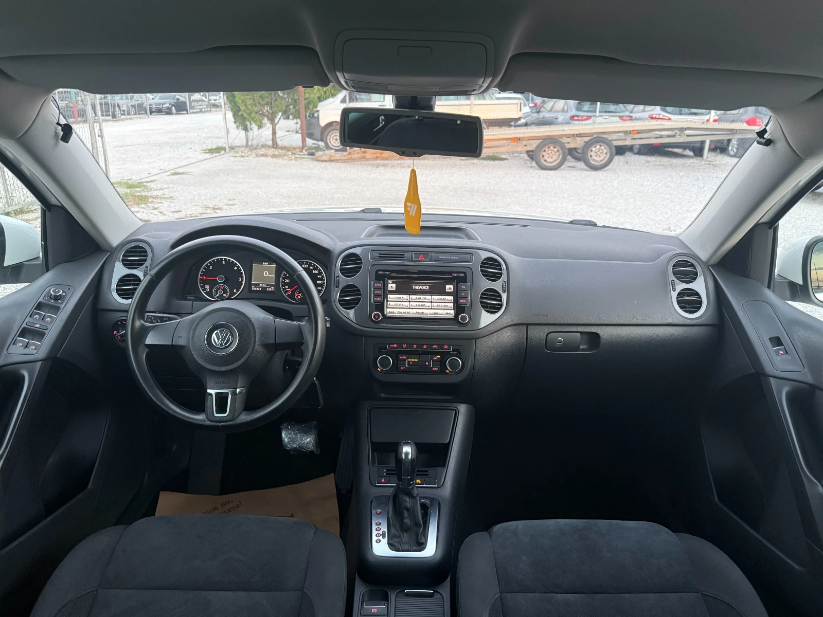 VW Tiguan 2.0TDI-4X4-164000 км., снимка 11 - Автомобили и джипове - 55593161