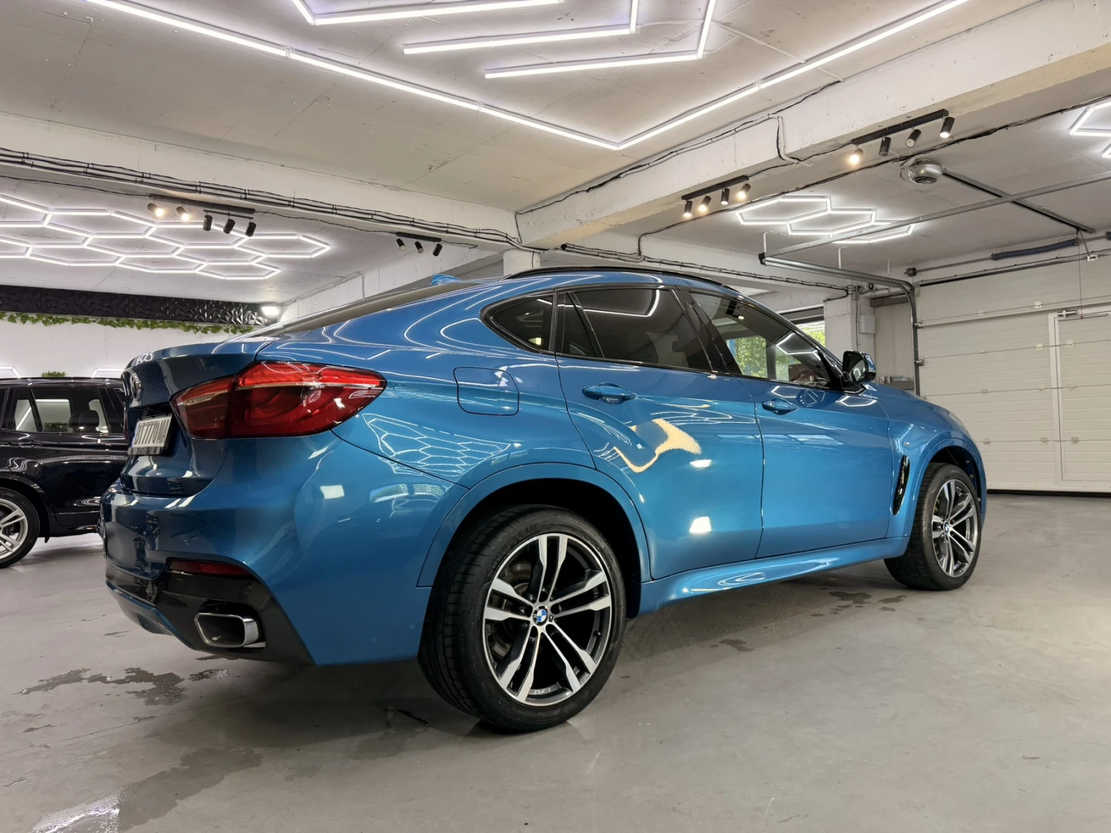 BMW X6 40d INDIVIDUAL, снимка 3 - Автомобили и джипове - 55631009