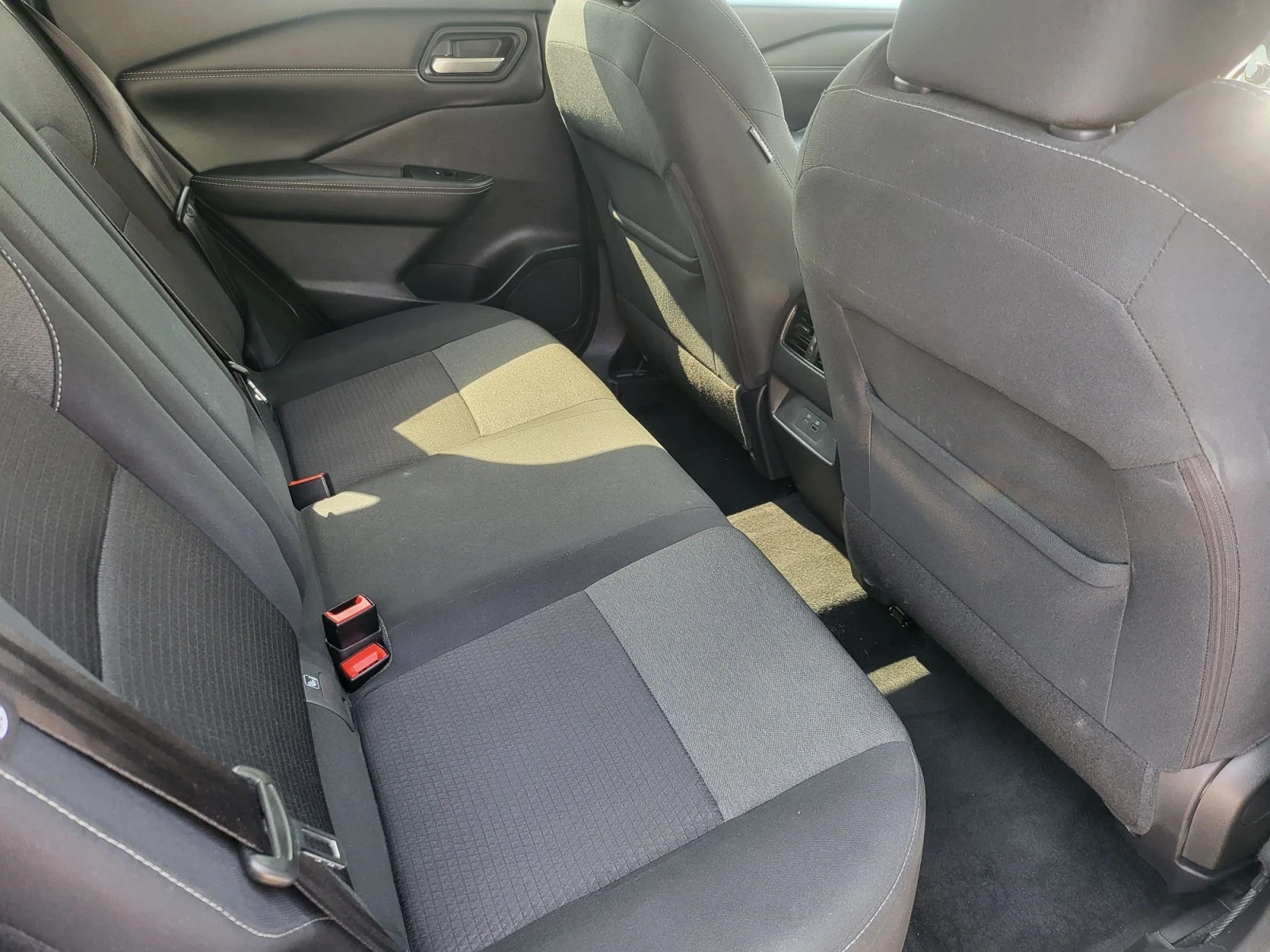 Nissan Qashqai 1.3 MILD Hybrid ACENTA. 360 Kamera.Navi.Led, снимка 14 - Автомобили и джипове - 55698661