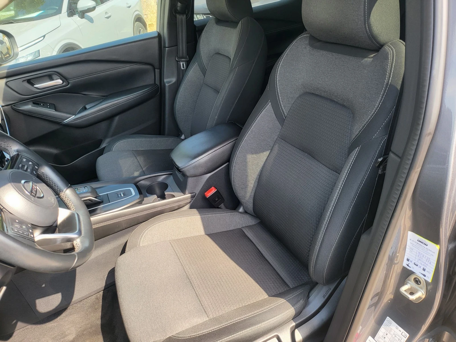 Nissan Qashqai 1.3 MILD Hybrid ACENTA. 360 Kamera.Navi.Led, снимка 12 - Автомобили и джипове - 55698661