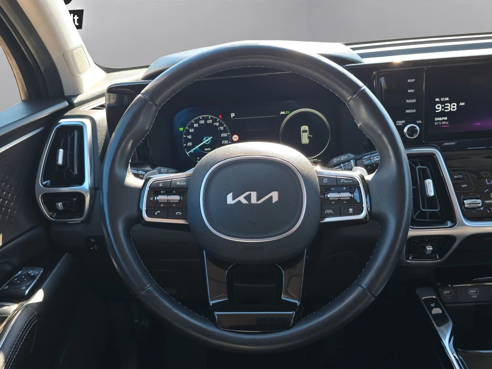Kia Sorento HEV/230HP/SPIRIT/7S/360/BOSE/MEMO/HUD/653q, снимка 10 - Автомобили и джипове - 55833252