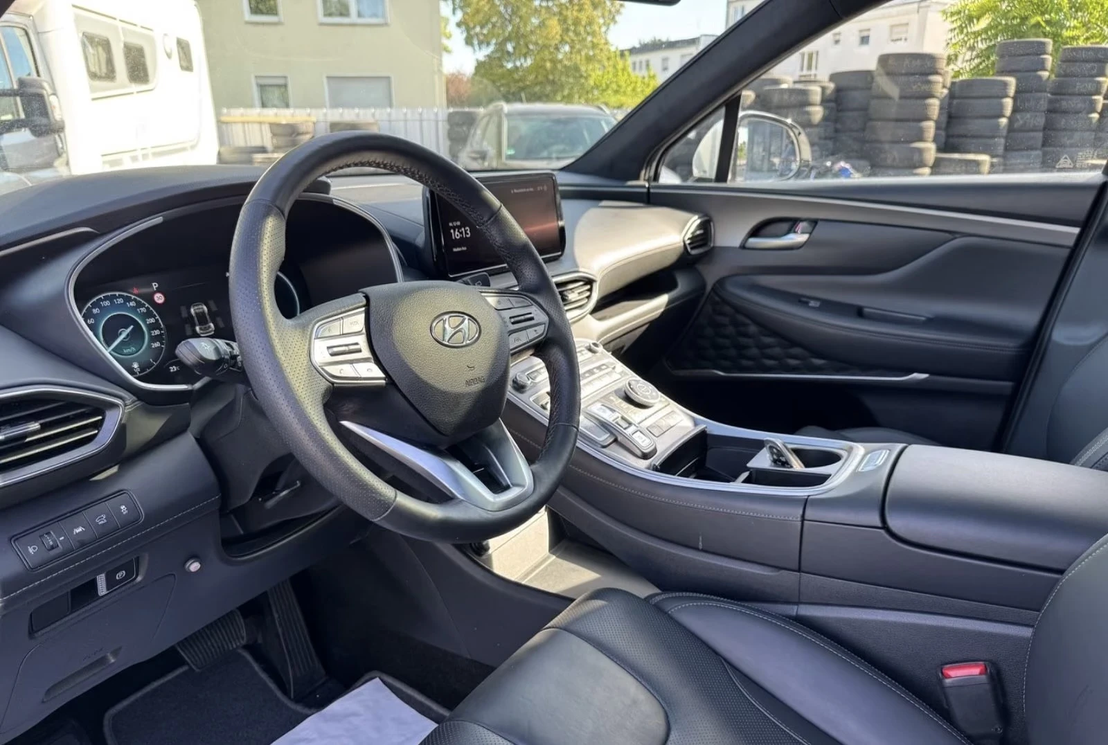 Hyundai Santa fe Santa Fe Signature 4WD 7 SITZER STANZHEIZUNG, снимка 9 - Автомобили и джипове - 55838995