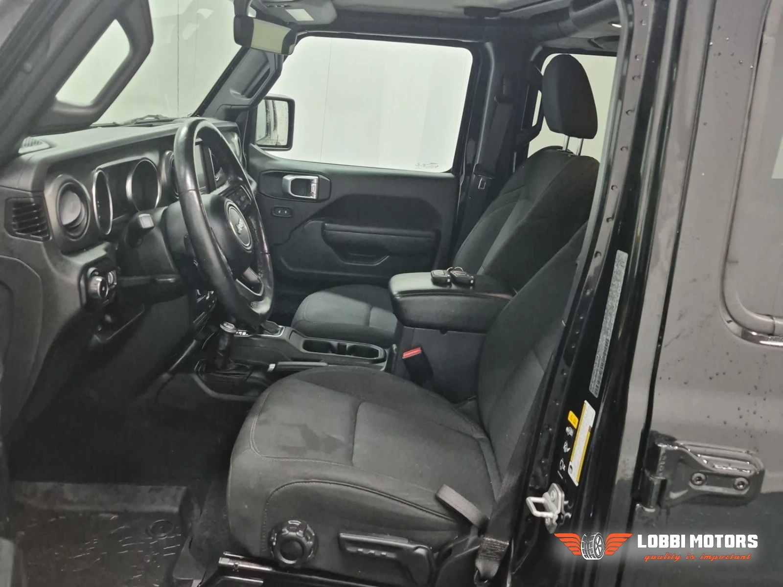 Jeep Wrangler, снимка 5 - Автомобили и джипове - 55928358