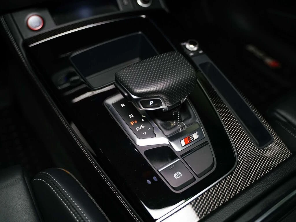 Audi SQ5 Sportback TECHNIK| DISTRONIC| CARBON| HUD , снимка 14 - Автомобили и джипове - 56117087