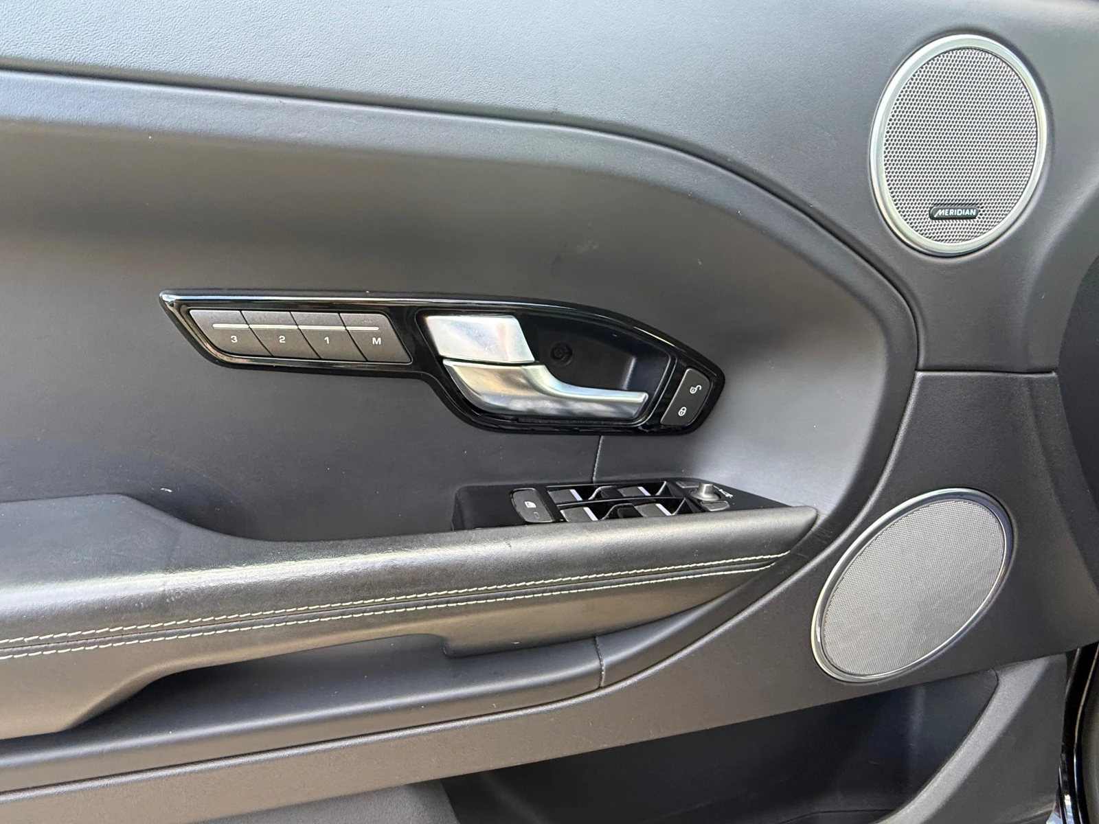 Land Rover Range Rover Evoque 190 коня FULL , снимка 10 - Автомобили и джипове - 56200346