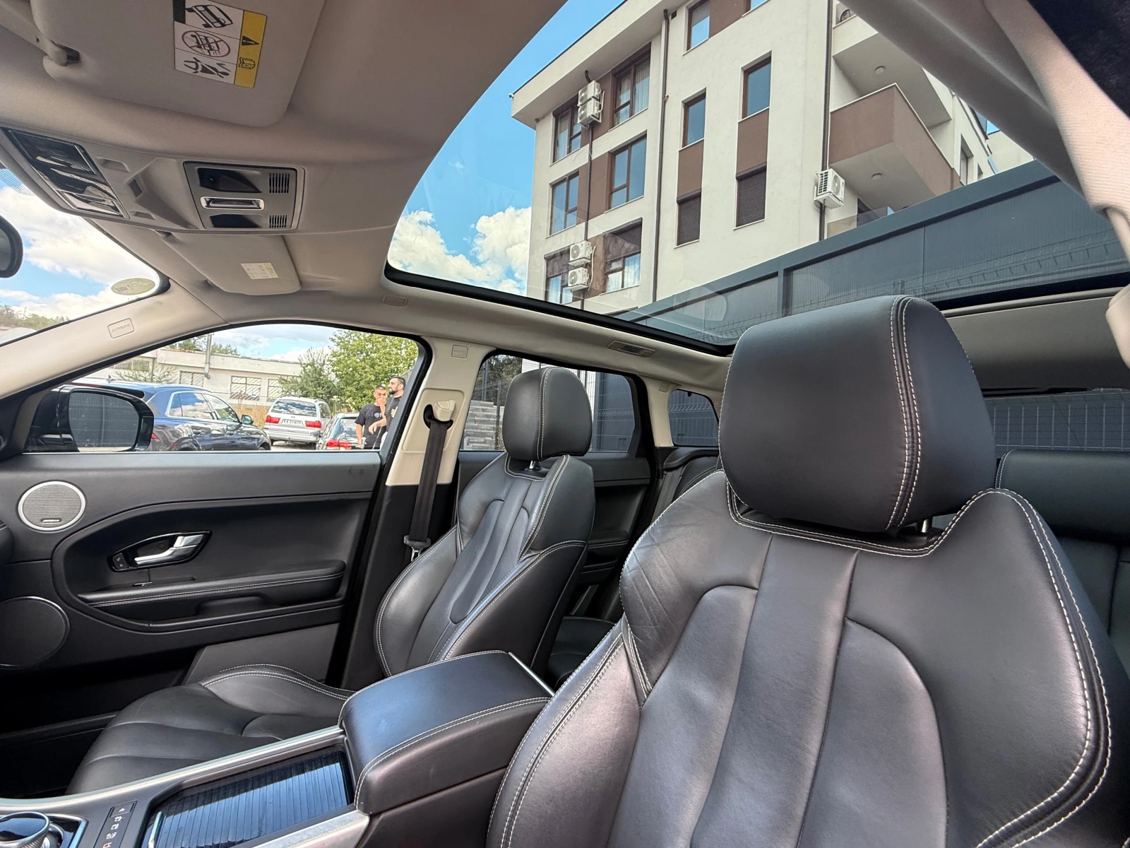 Land Rover Range Rover Evoque 190 коня FULL , снимка 7 - Автомобили и джипове - 56200346