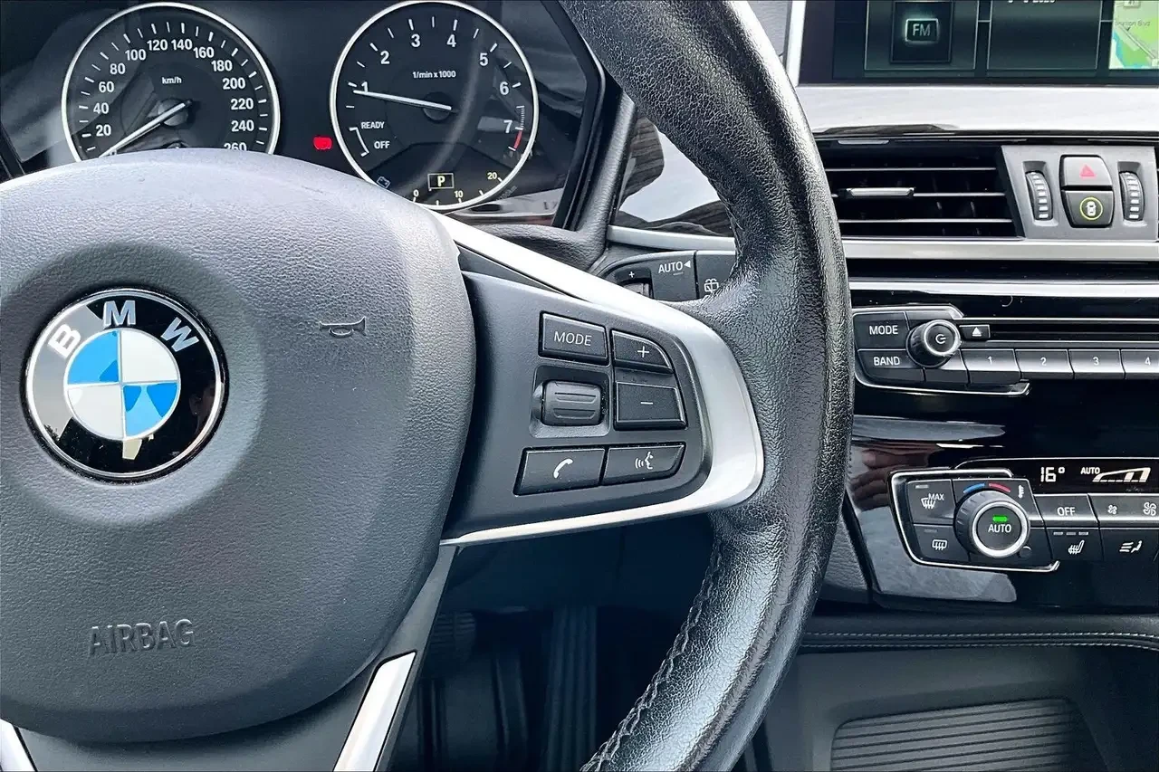 BMW X1, снимка 13 - Автомобили и джипове - 56226876