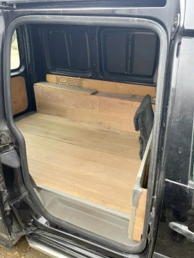 VW Caddy 1.9 TDI 105 к.с. Automatic, снимка 3