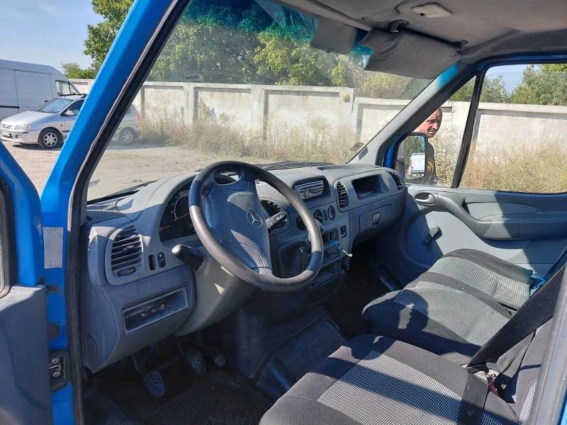 Mercedes-Benz Sprinter 313 2.2CDI, снимка 4 - Бусове и автобуси - 52121385