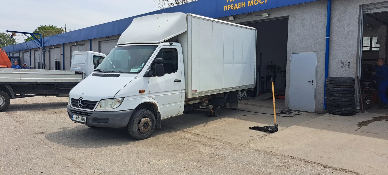 Mercedes-Benz Sprinter 413