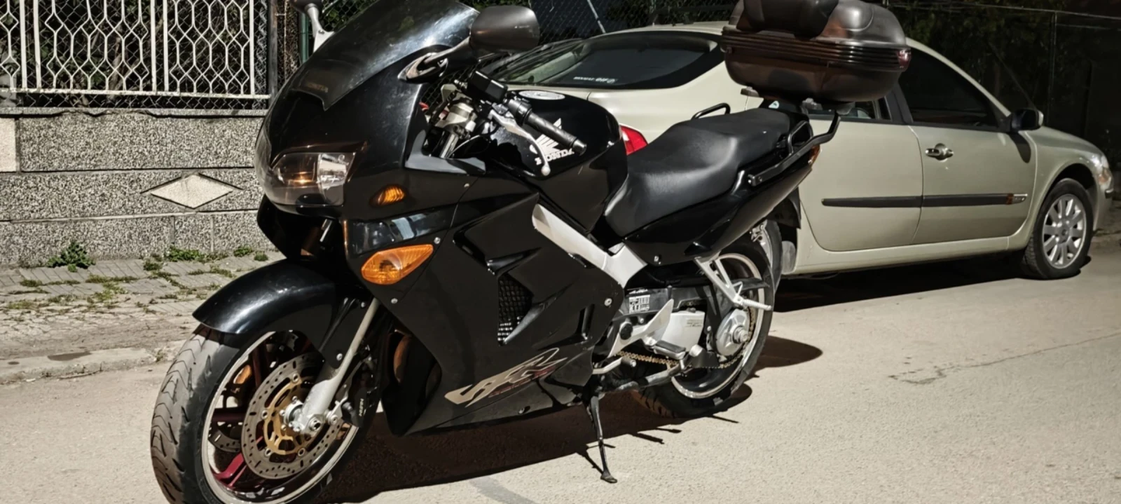 Honda Vfr  - изображение 4