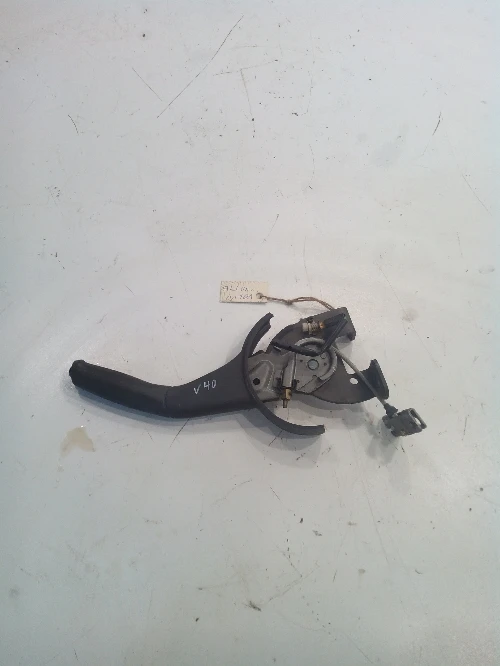 ръчна спирачка за volvo v40