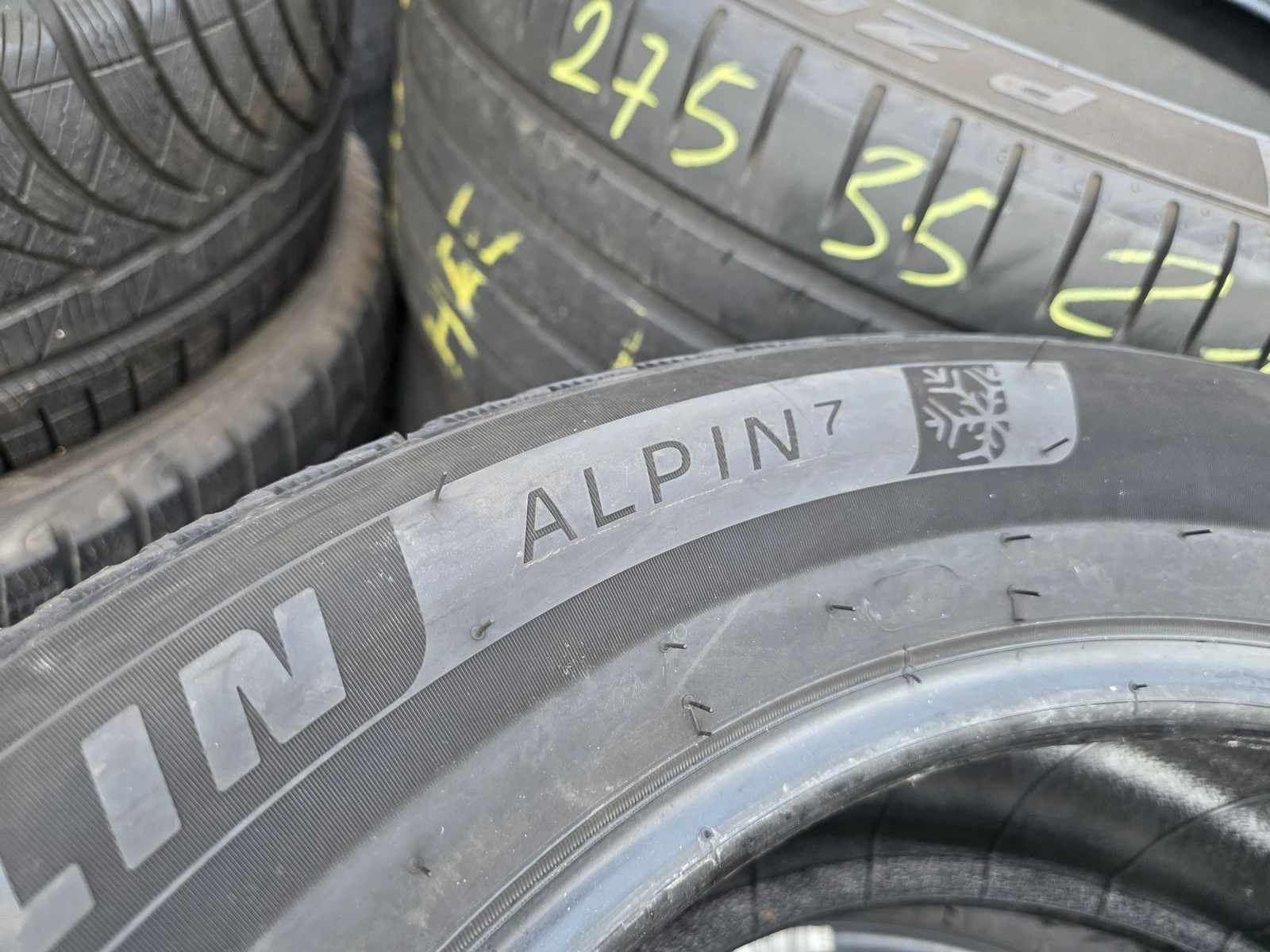 Гуми Зимни 215/60R16, снимка 7 - Гуми и джанти - 56725882