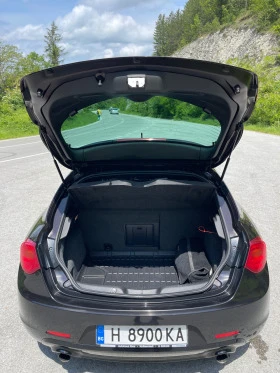 Alfa Romeo Giulietta Quadrifoglio, снимка 6