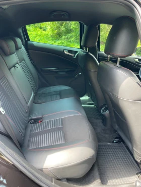 Alfa Romeo Giulietta Quadrifoglio, снимка 9